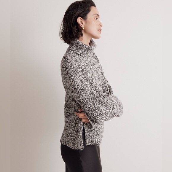 Madewell Wide Rib Turtleneck Sweater, Size Small in Cookies and Cream. - Picture 6 of 9